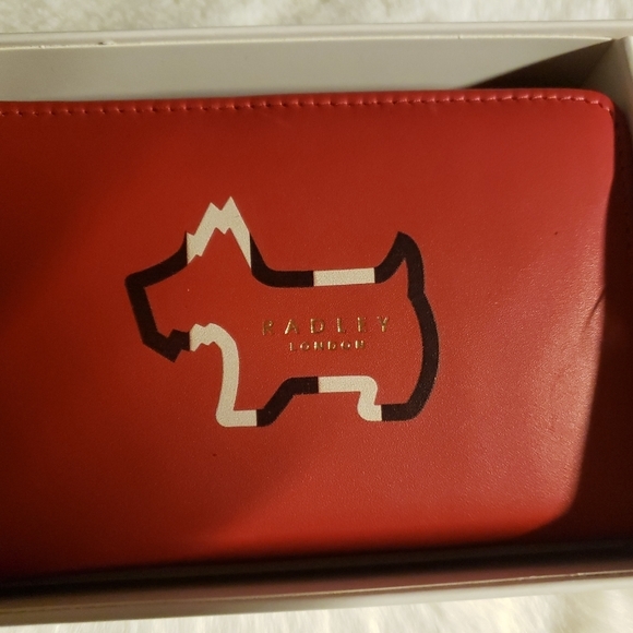 Radley London Wallet and Matching Socks no Box - Picture 2 of 4